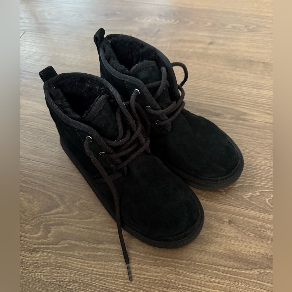 UGG Women's Neumel Black Suede Ankle Boots Size 5